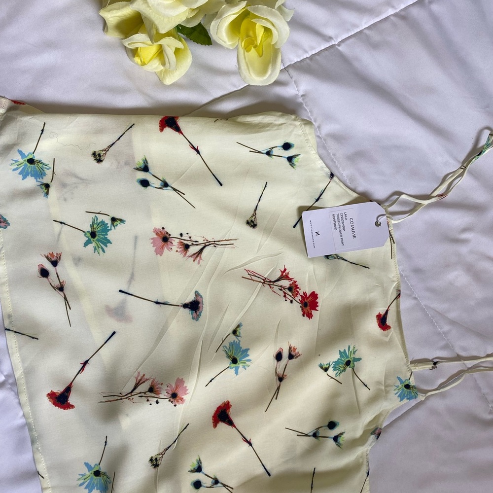 Comune, brand new size xs flooral shirt, cream white with flowers